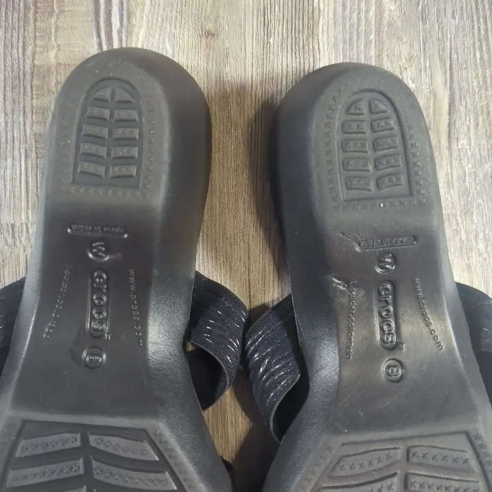 Crocs Sandals Women's Size 8 Molalla II Black Animal Print Criss Cross Wedge